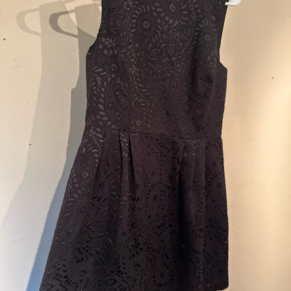LOFT black floral patterned fit and flare dress women’s size 6 workwear/parties